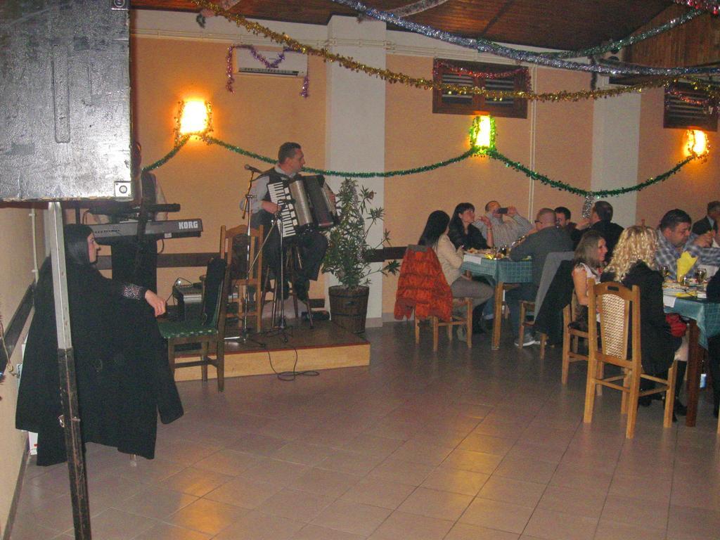 Amfora Rooms Caribrod Dimitrovgrad Ngoại thất bức ảnh