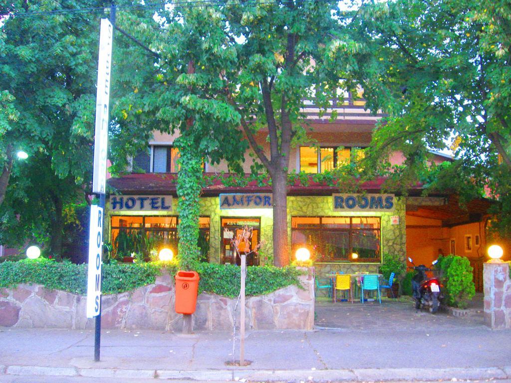 Amfora Rooms Caribrod Dimitrovgrad Ngoại thất bức ảnh