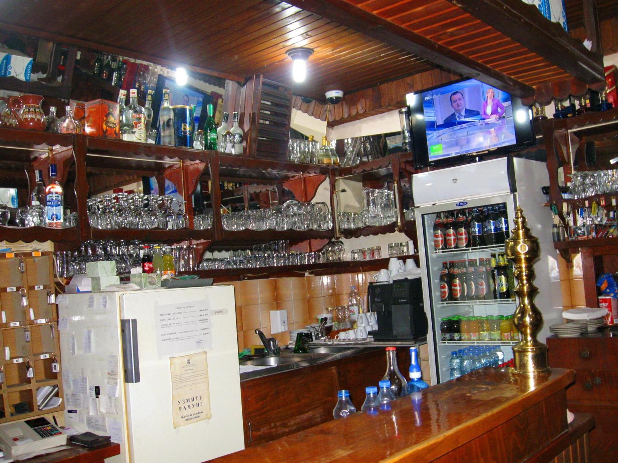 Amfora Rooms Caribrod Dimitrovgrad Ngoại thất bức ảnh